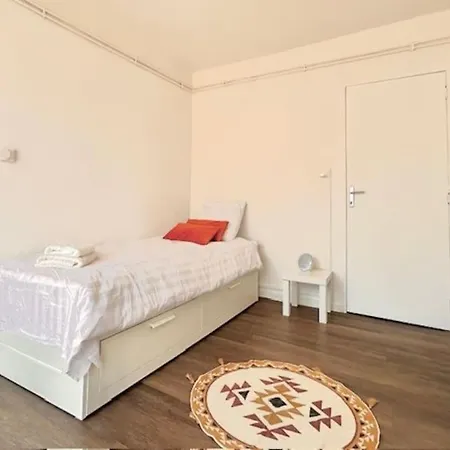 Bel Lumineux Aix Apartment *
